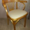 Венский стул - кресло с подлокотниками деревянный. Размеры: высота по спинке - 77 см, до сидушки - 48 см, ширина сидушки - 40 см, глубина - 42 см, расстояние между подлокотниками - 44 см. - 